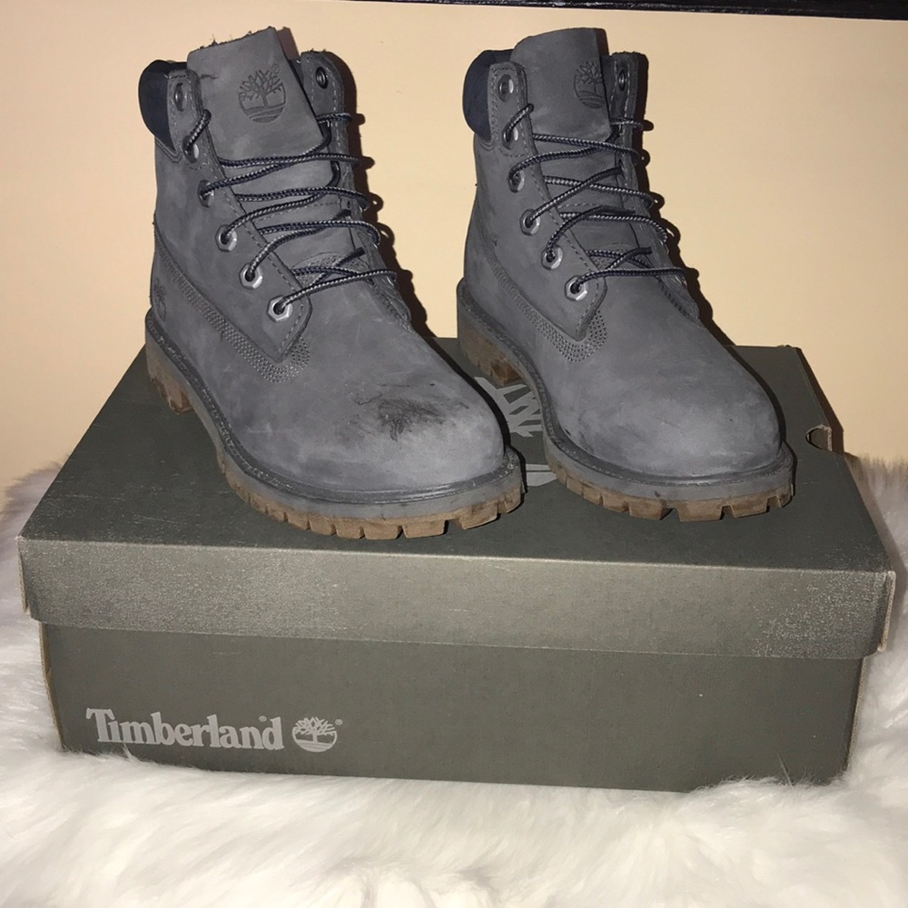 Grey Timberlands